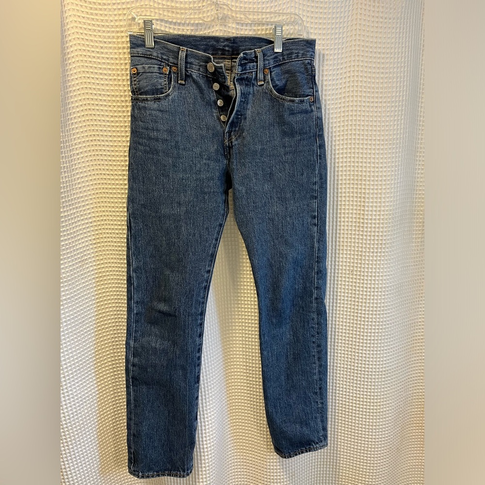 Never worn like new condition Levi’s 501 button fly